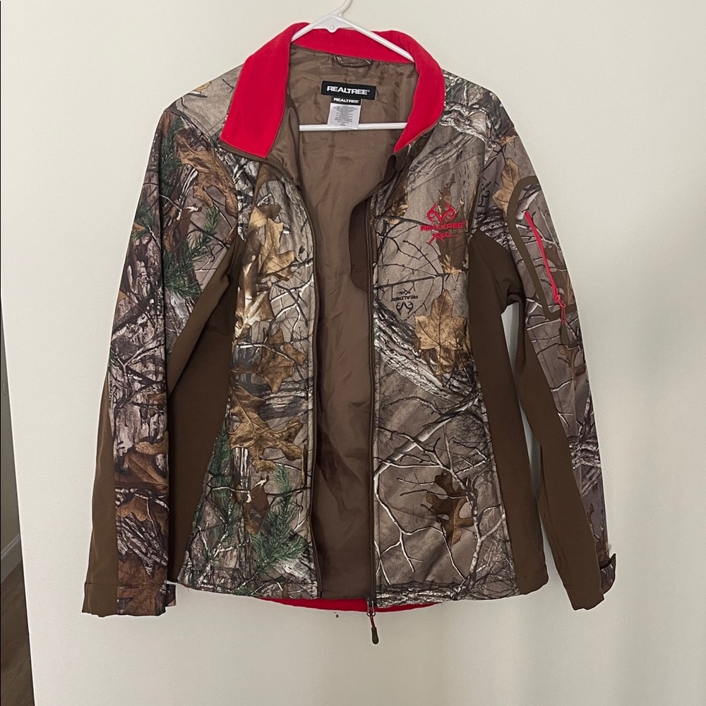 Realtree Camo Jacket with Red and Brown